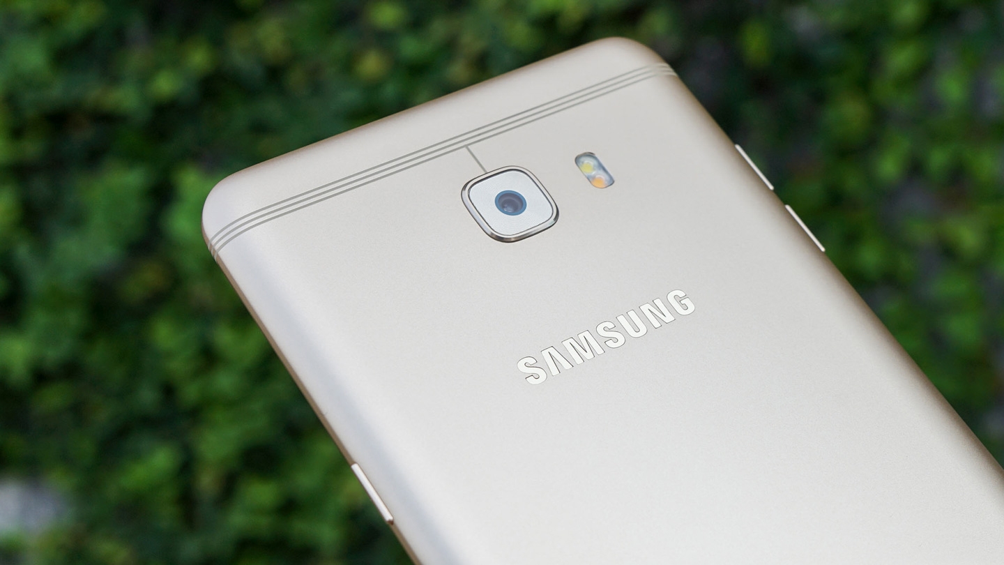 tren tay samsung galaxy c9 pro