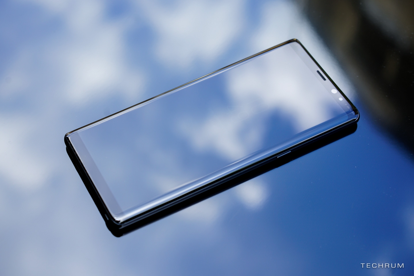 trên tay Samsung Galaxy Note8