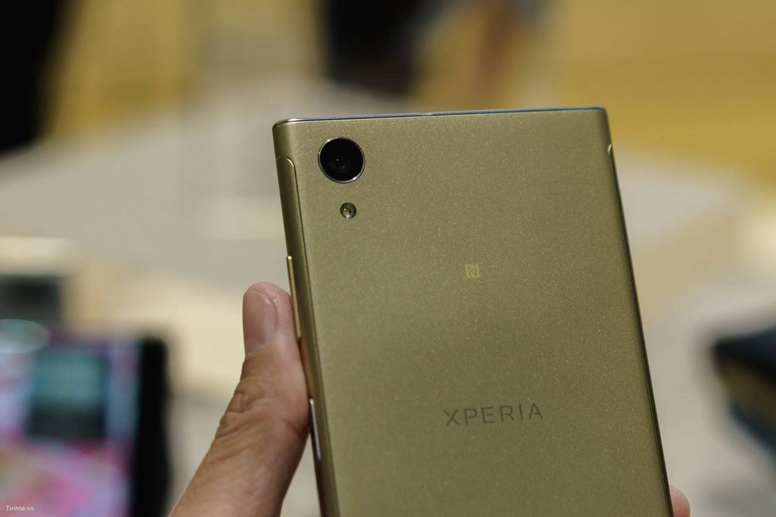 Có nên mua Sony Xperia XA1 Plus