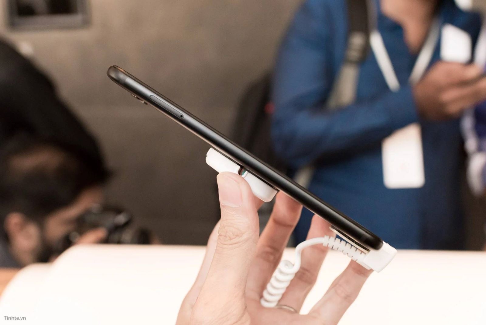 trên tay Xiaomi Mi A1