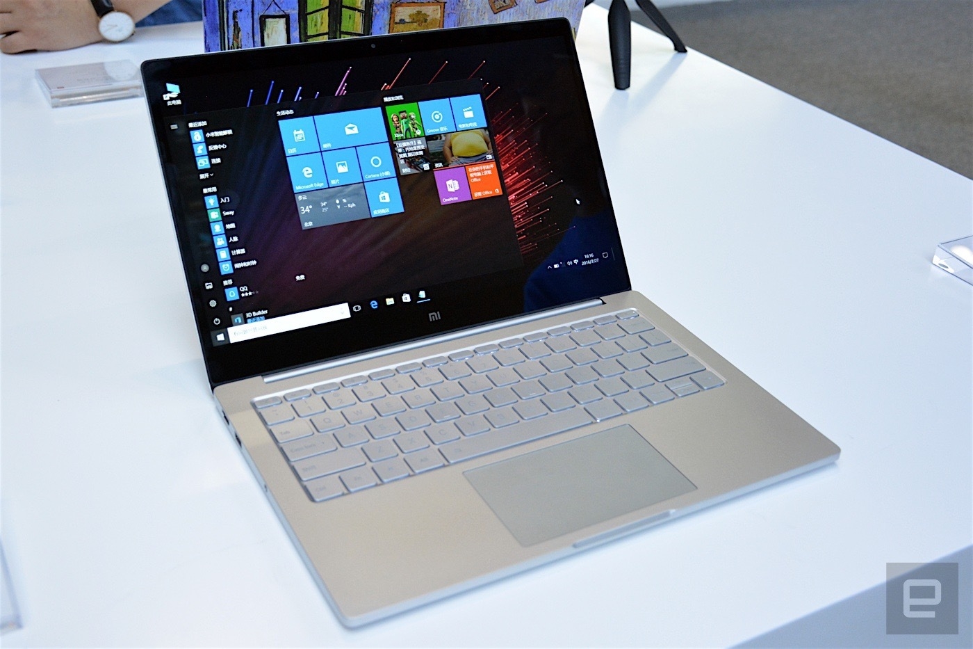Trên tay Xiaomi Mi Notebook Air