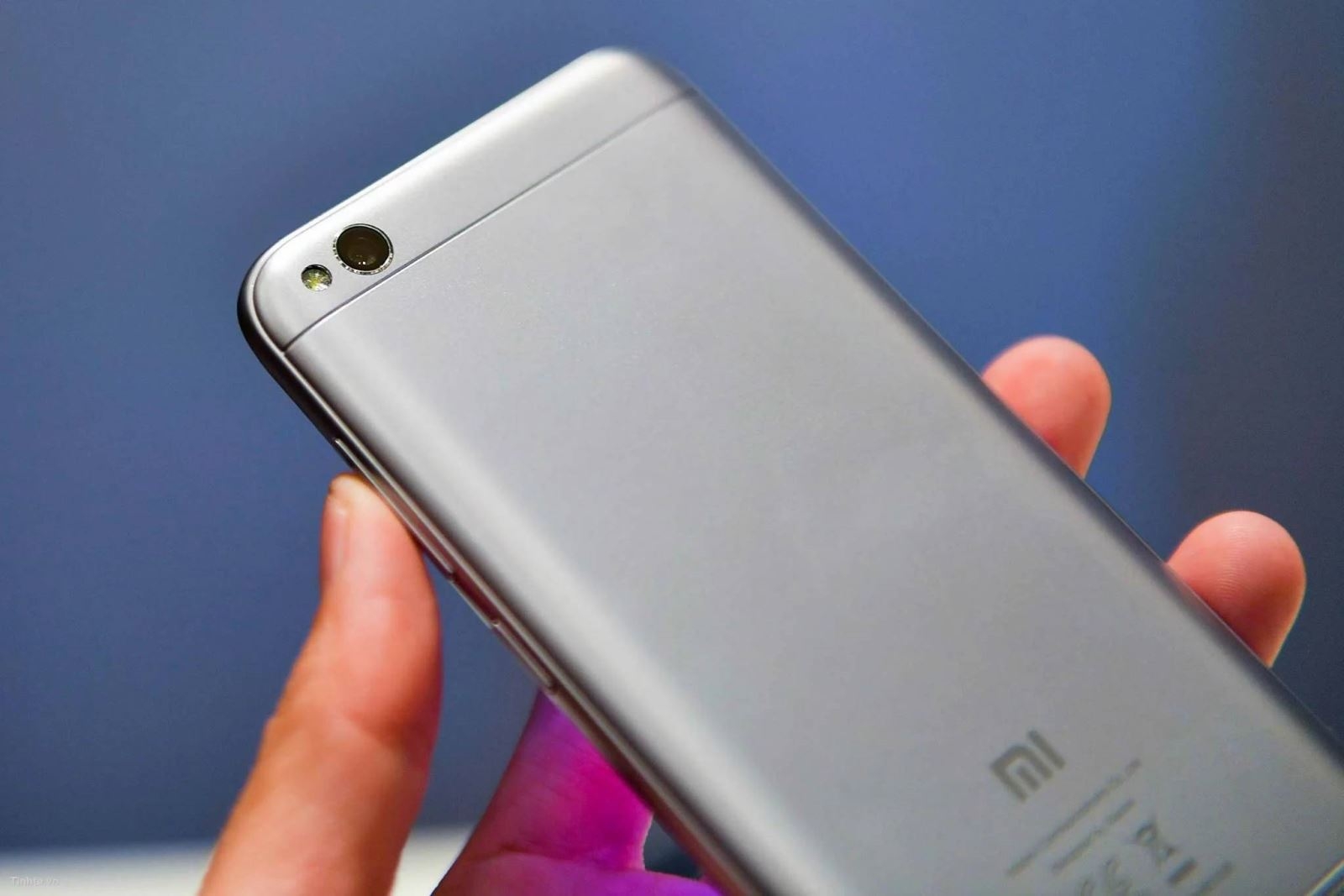 trên tay Xiaomi Redmi 5A