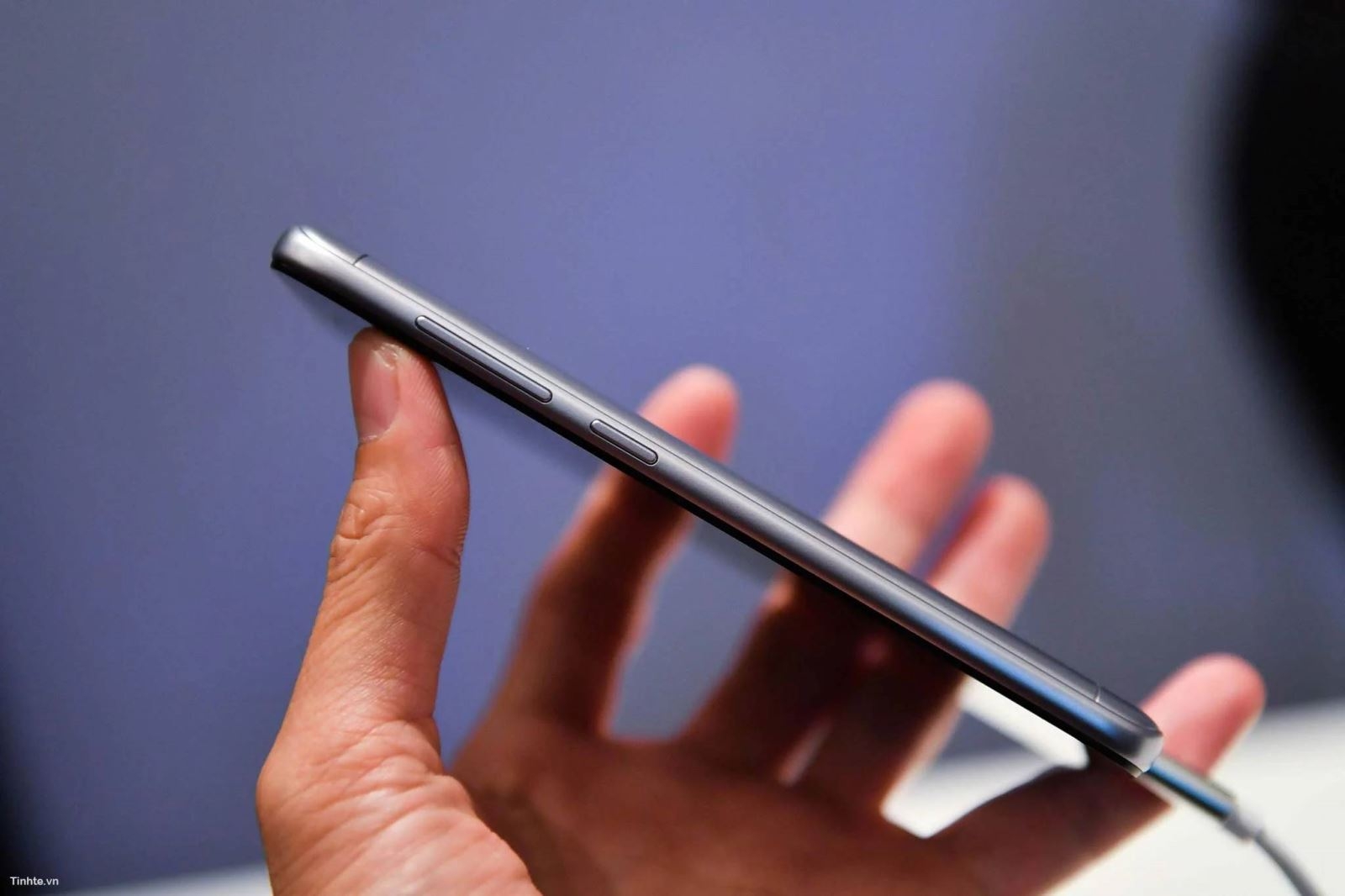 trên tay Xiaomi Redmi 5A