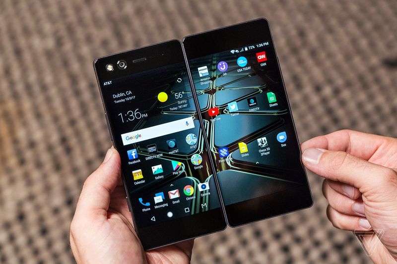 trên tay ZTE Axon M