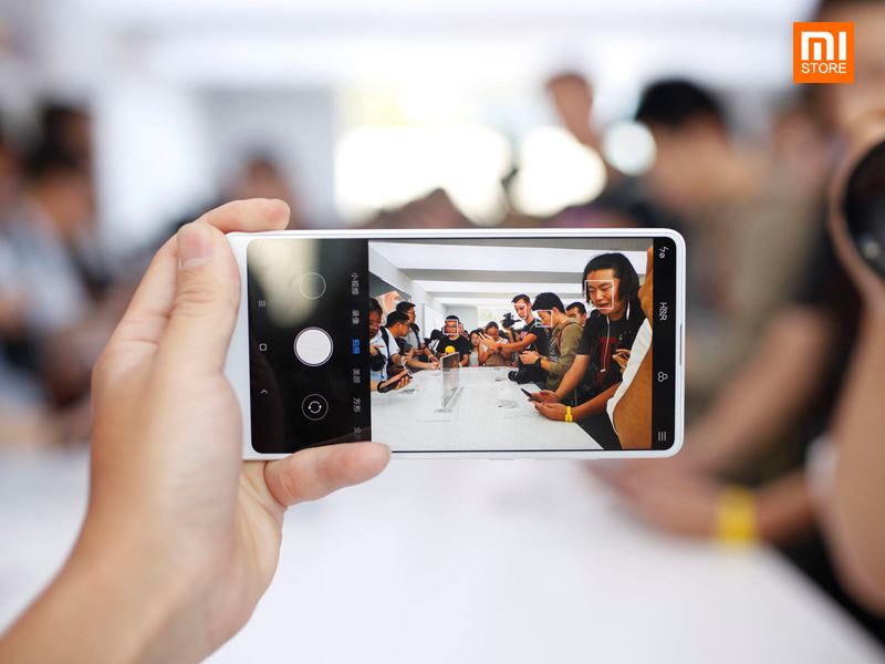trên tay Xiaomi Mi Mix 2