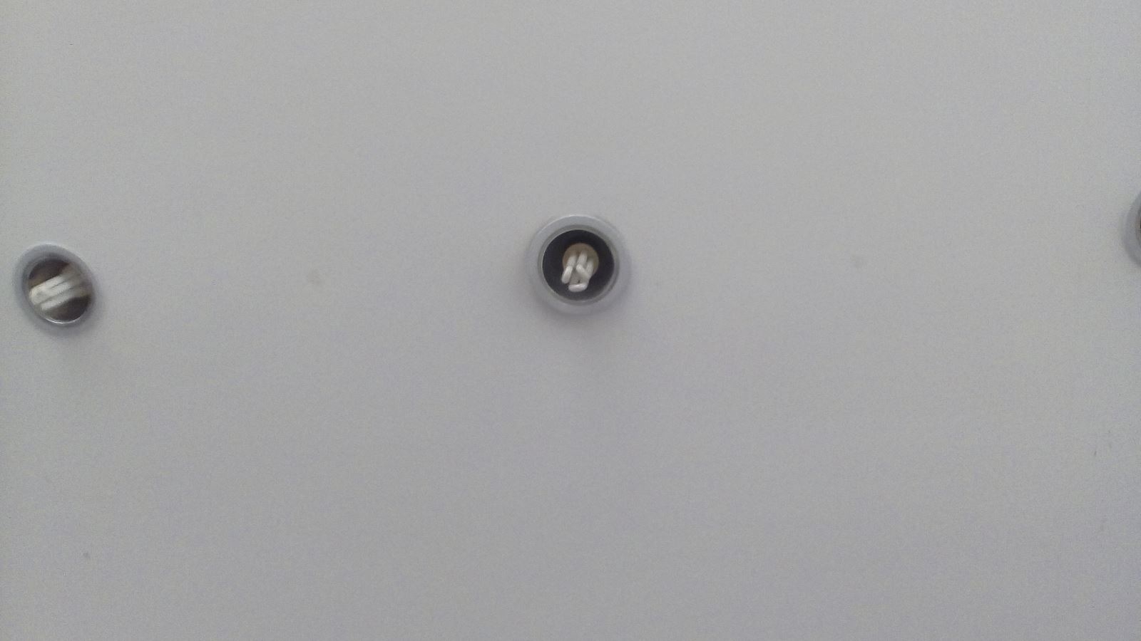 Đánh giá smartphone Philips V377