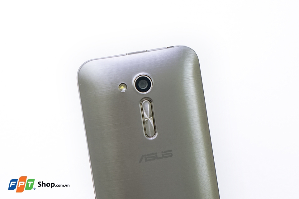 Mở hộp và trên tay Asus Zenfone Go (ZB452KG)