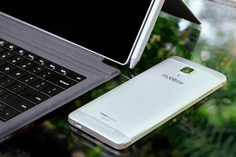 Top smartphone tầm trung với cấu hình mạnh, RAM 3GB