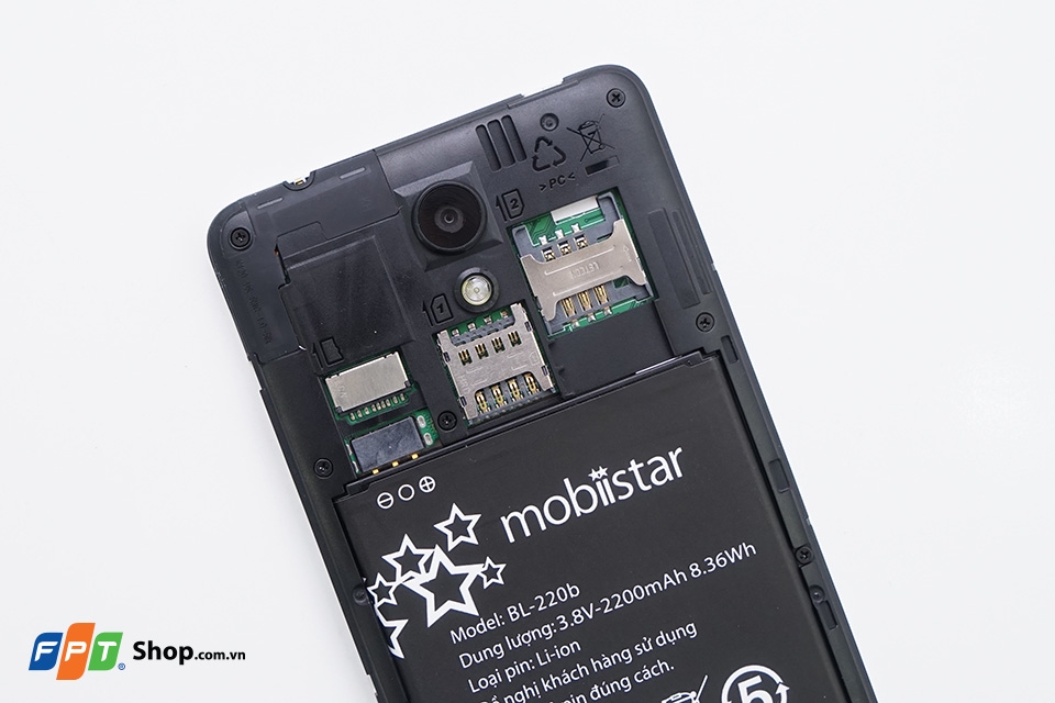 Mở hộp và trên tay Mobiistar LAI Yuna C