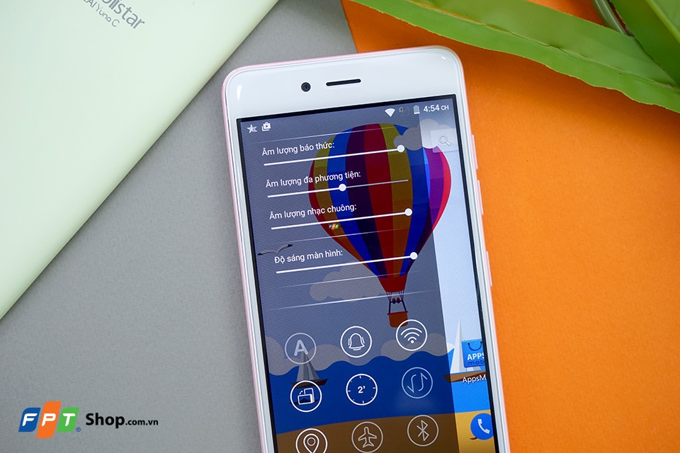Mở hộp và trên tay Mobiistar LAI Yuna C