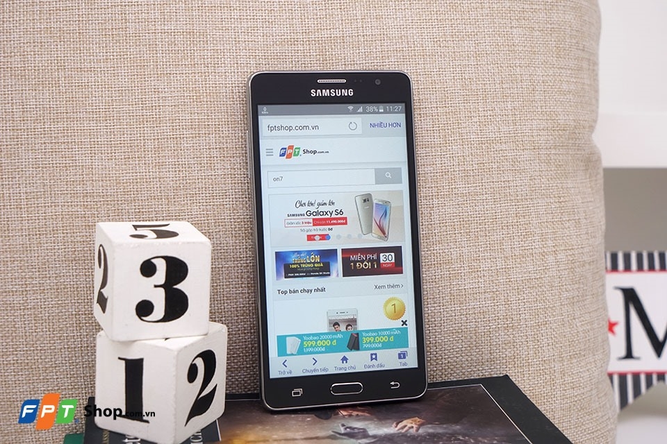 Vì sao Samsung Galaxy On7 đắt hàng?