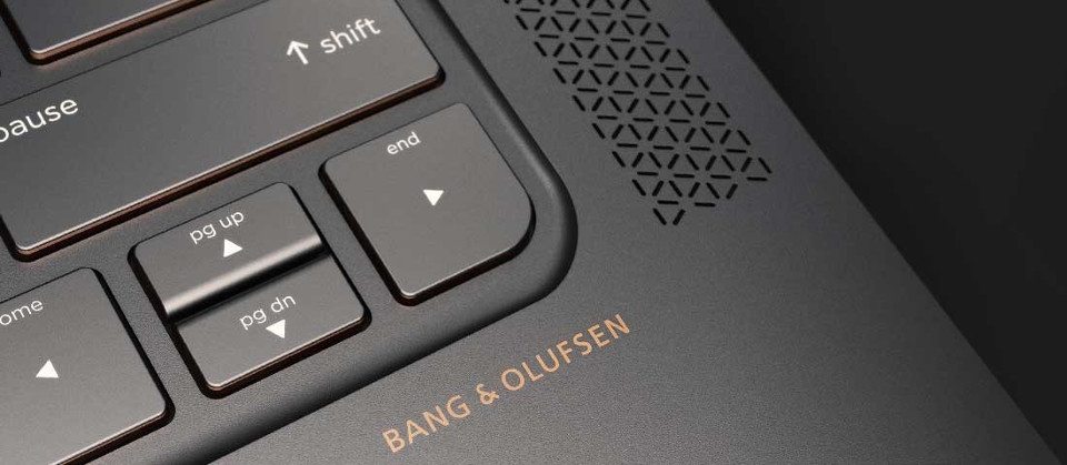 Top 5 điểm nhấn ấn tượng trên laptop HP Spectre 13-v020TU Top 5 điểm nhấn ấn tượng trên laptop HP Spectre 13-v020TU