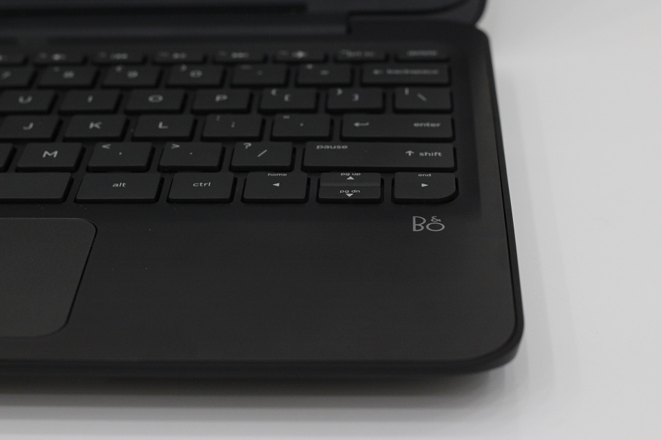 HP Pavilion 11