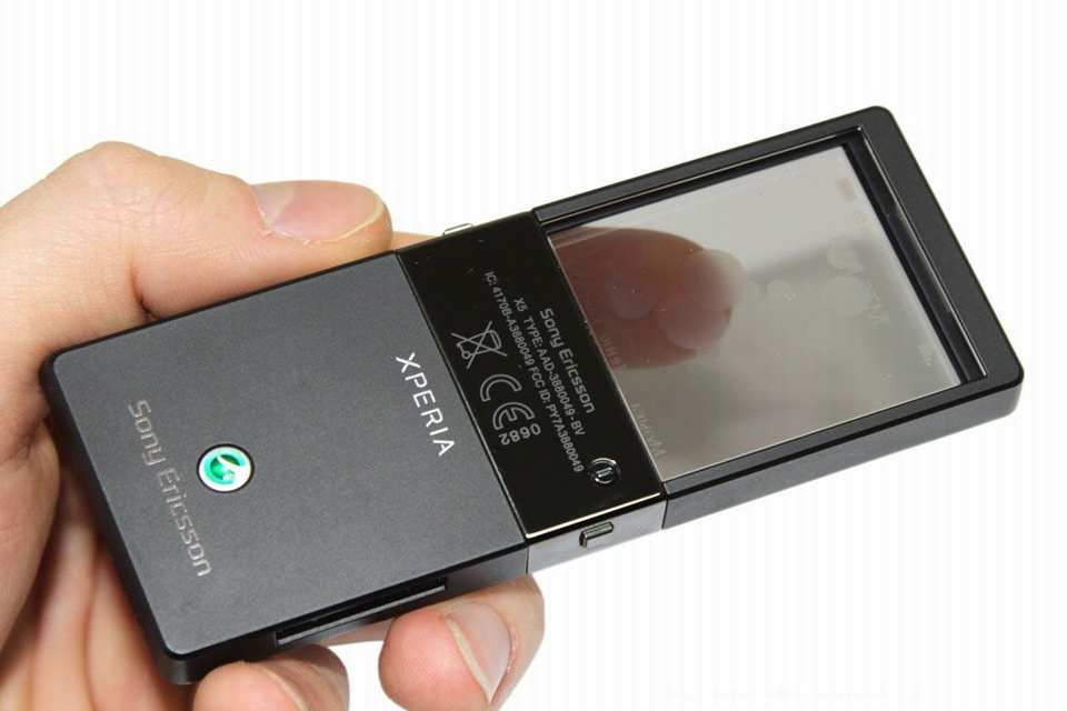 Những điện thoại độc đáo nhưng số phận hẩm hiu