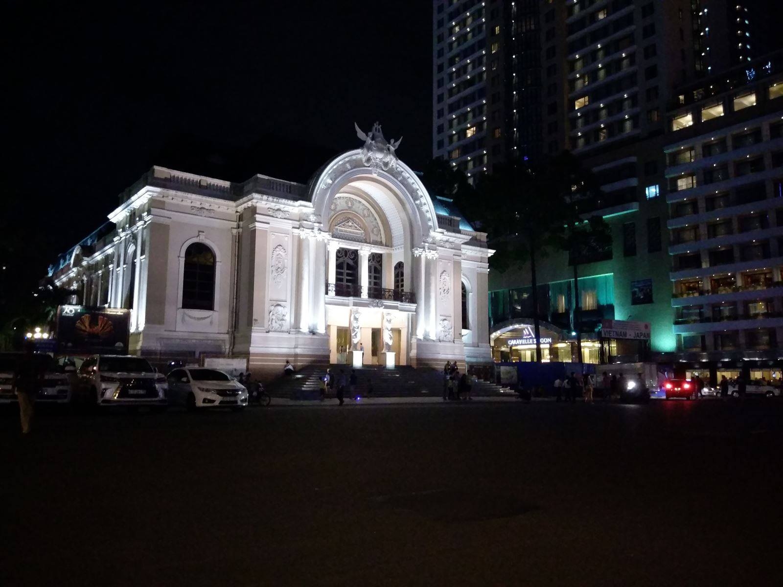 Vòng quanh Sài Gòn trải nghiệm nhanh camera HTC 10 EVO: Cameraphone ấn tượng nhất trong phân khúc 6 triệu đồng Vòng quanh Sài Gòn trải nghiệm nhanh camera HTC 10 EVO: Cameraphone ấn tượng nhất trong phân khúc 6 triệu đồng