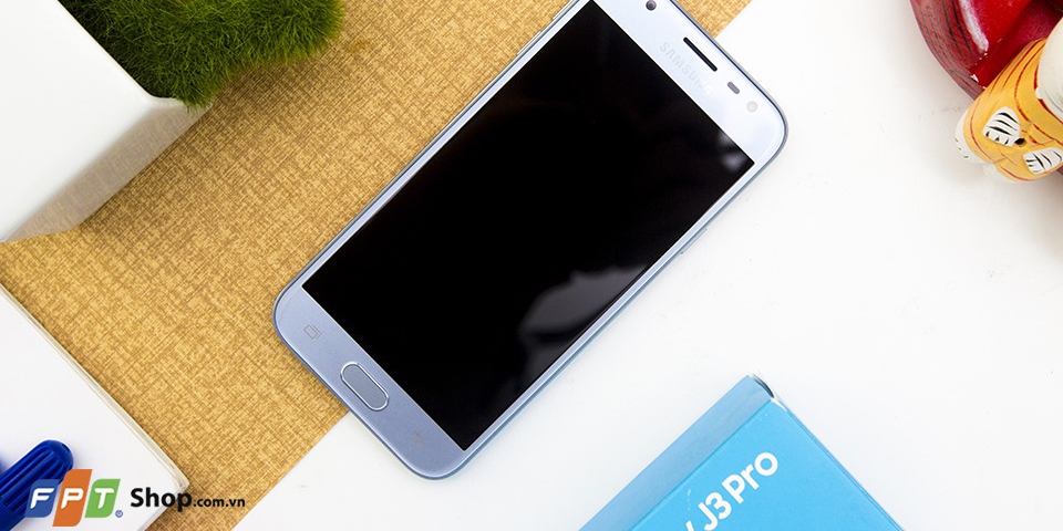 Đăng nhập 3 tài khoản Facebook chỉ với vài bước thao tác đơn giản trên Galaxy J3 Pro Đăng nhập 3 tài khoản Facebook chỉ với vài bước thao tác đơn giản trên Galaxy J3 Pro