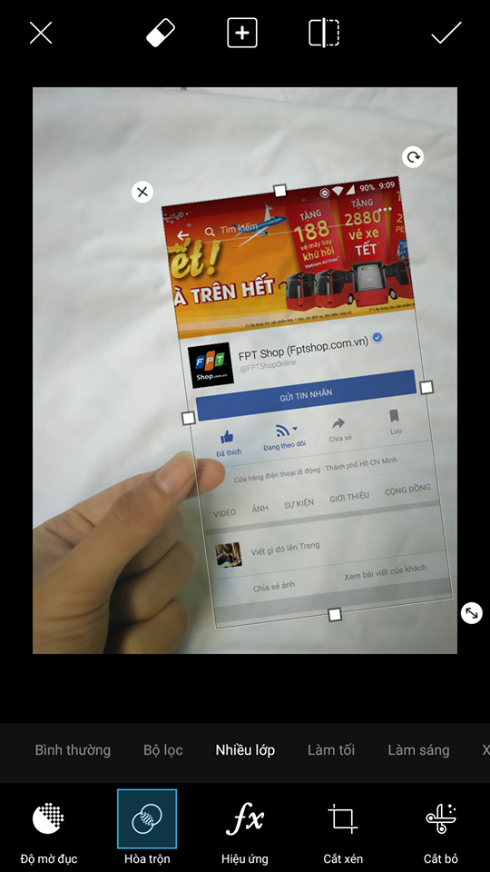 Hướng dẫn tạo ảnh “Trên tay trang Facebook của bạn” cực kì đơn giản