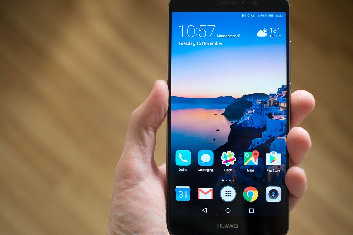 Huawei Mate 9 chính thức ra mắt sau khi được giới thiệu tại CES 2017 Huawei Mate 9 chính thức ra mắt sau khi được giới thiệu tại CES 2017