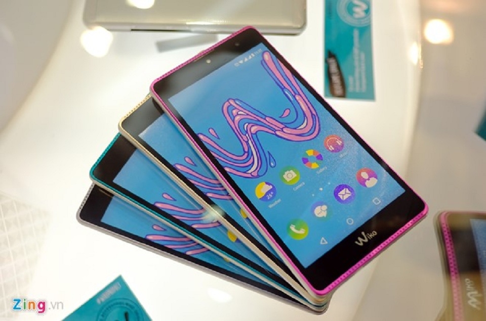 Những smartphone vỏ kim loại xắp tràn về Việt Nam