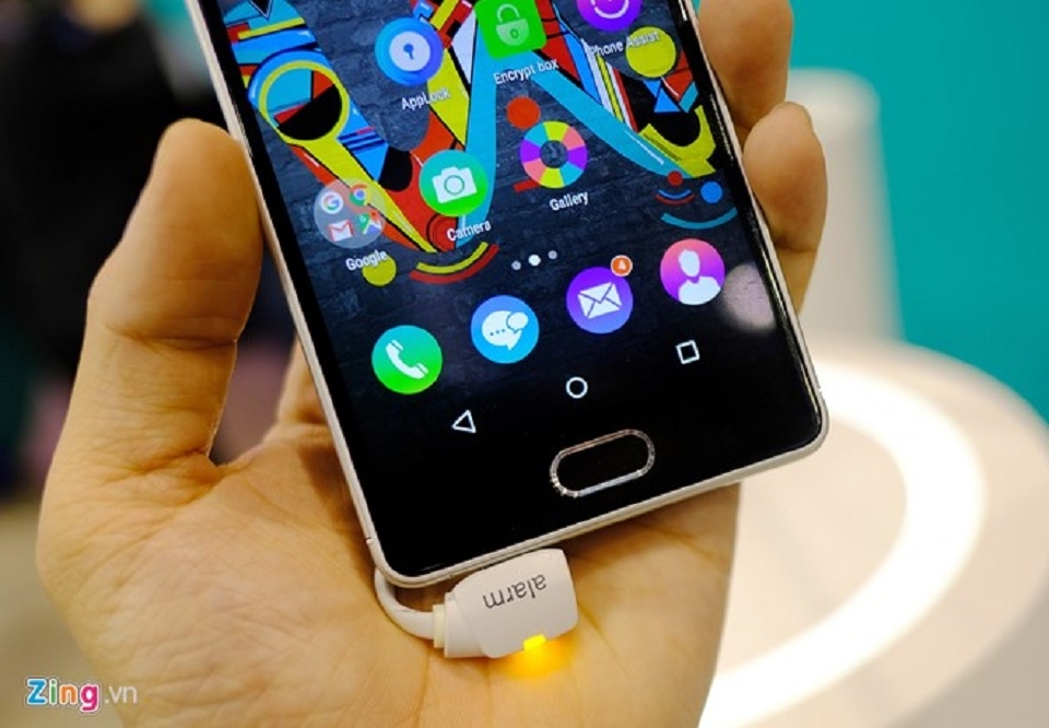 Những smartphone vỏ kim loại xắp tràn về Việt Nam