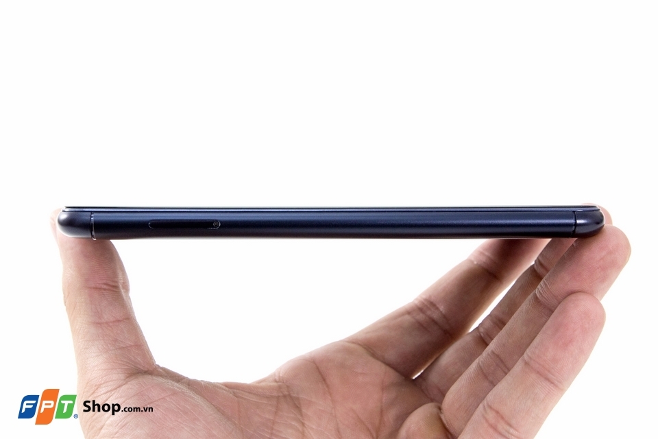 Mở hộp Zenfone 4 Max Pro