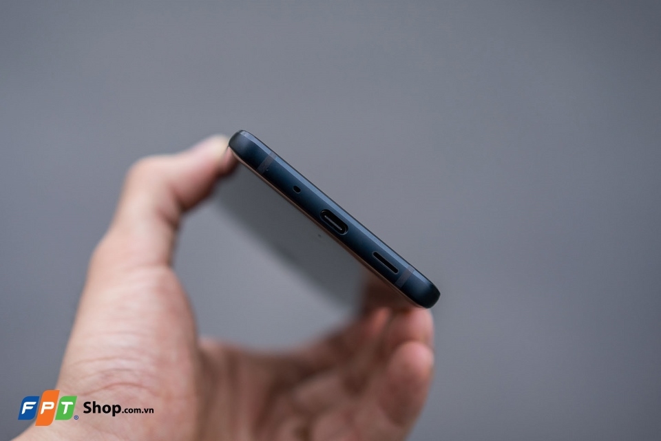 Trên tay HTC U11 Plus đầu tiên tại Việt Nam