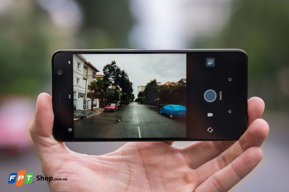 Trên tay HTC U11 Plus đầu tiên tại Việt Nam