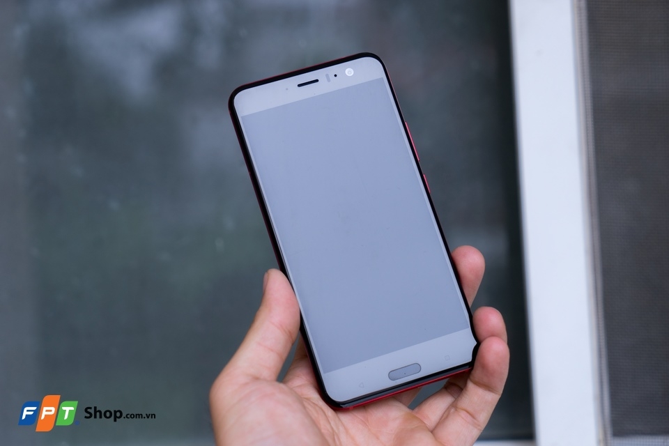 Trên tay HTC U11 Solar Red - HTC U11 hồng ngọc