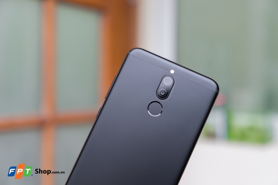 Có nên mua Huawei Nova 2i