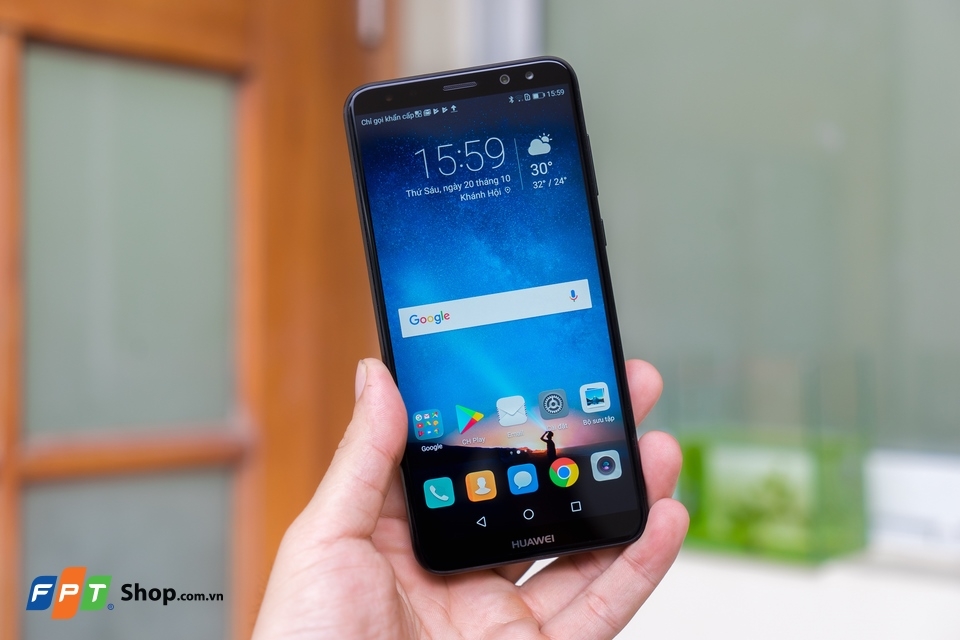 Sharp Aquos là một trong những chiếc smartphone Fullview đầu tiên trên thế giới Sharp Aquos là một trong những chiếc smartphone Fullview đầu tiên trên thế giới