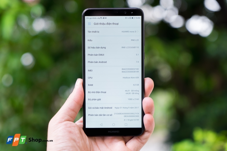 Trên tay Huawei Nova 2i: smartphone 4 camera