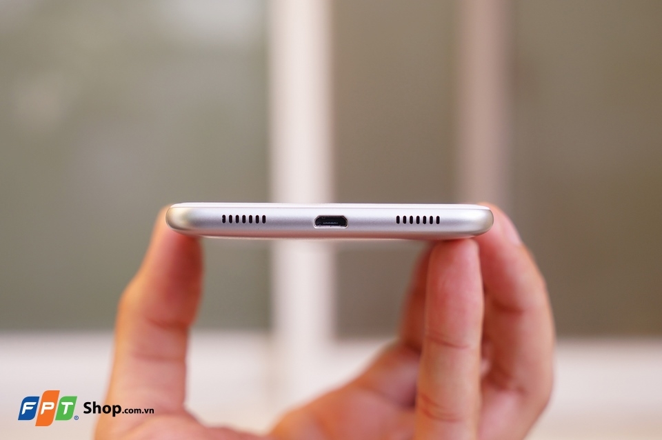 Trên tay Huawei Y7 Prime
