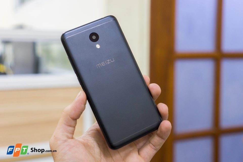 Trên tay Meizu M6: smartphone giá rẻ đáng mua