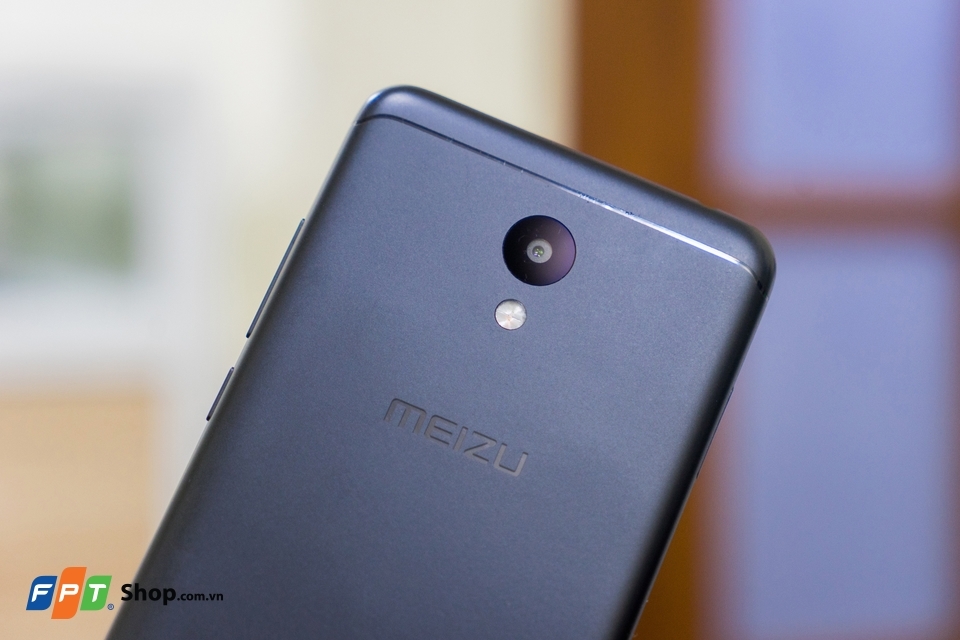Trên tay Meizu M6: smartphone giá rẻ đáng mua