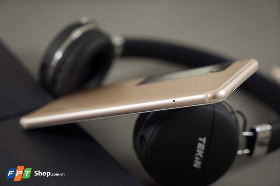 Trên tay Meizu Pro 7