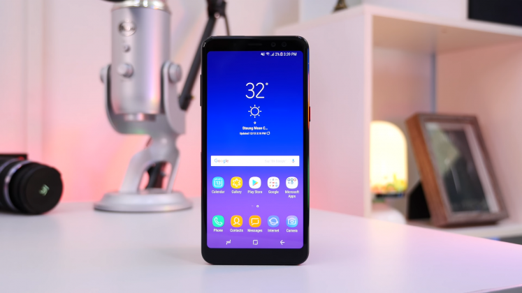 Samsung Galaxy A5 (2017) và Galaxy A8(2018) khác nhau như thế nào?