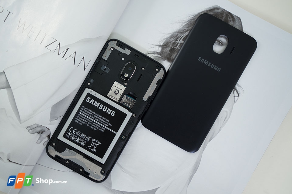 Trên tay Galaxy J2 Pro (2018)