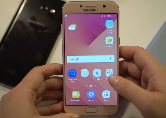 Những smartphone đáng mua cho ngày 8-3