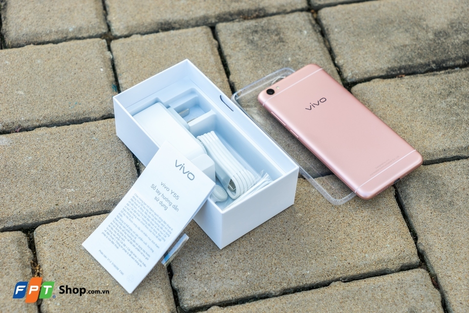 Trên tay Vivo Y55 - Kẻ ngáng đường phân khúc giá rẻ