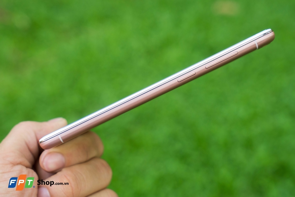 Trên tay Vivo Y55 - Kẻ ngáng đường phân khúc giá rẻ