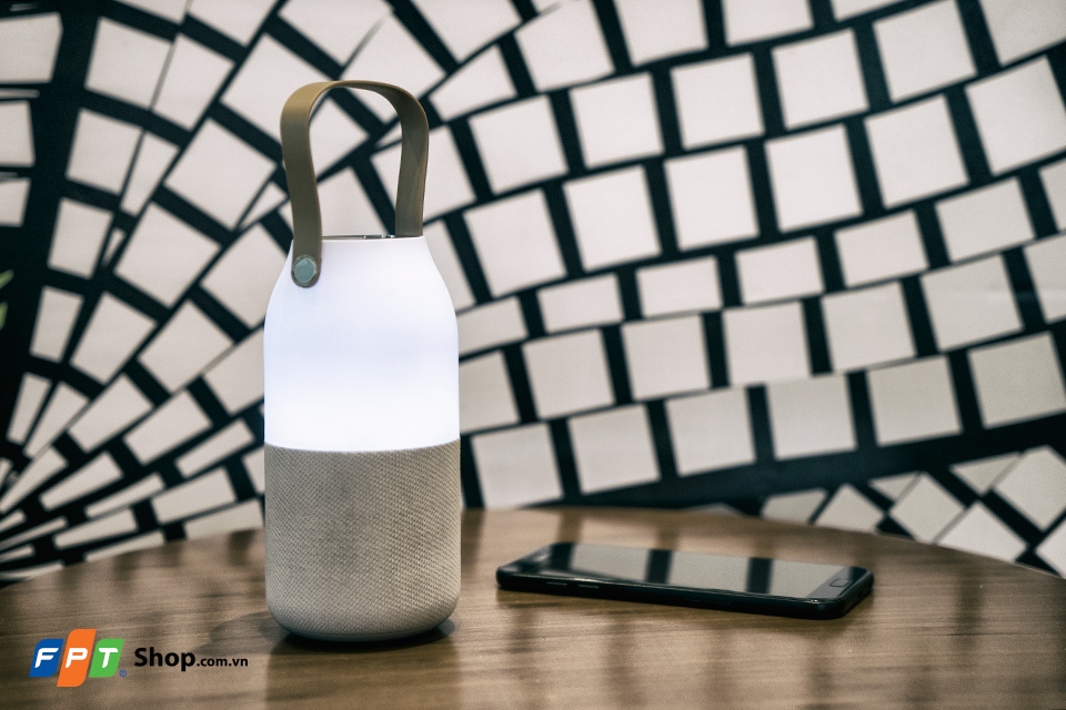 Các tính năng của Wireless Speaker Bottle Design