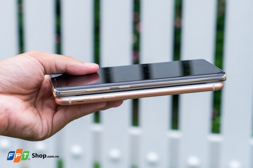 iPhone 8 Plus đọ dáng với Galaxy Note 8: Đỉnh cao của thiết kế