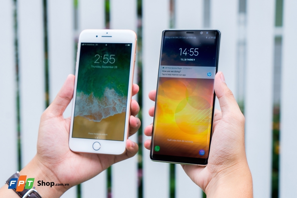 iPhone 8 Plus đọ dáng với Galaxy Note 8: Đỉnh cao của thiết kế