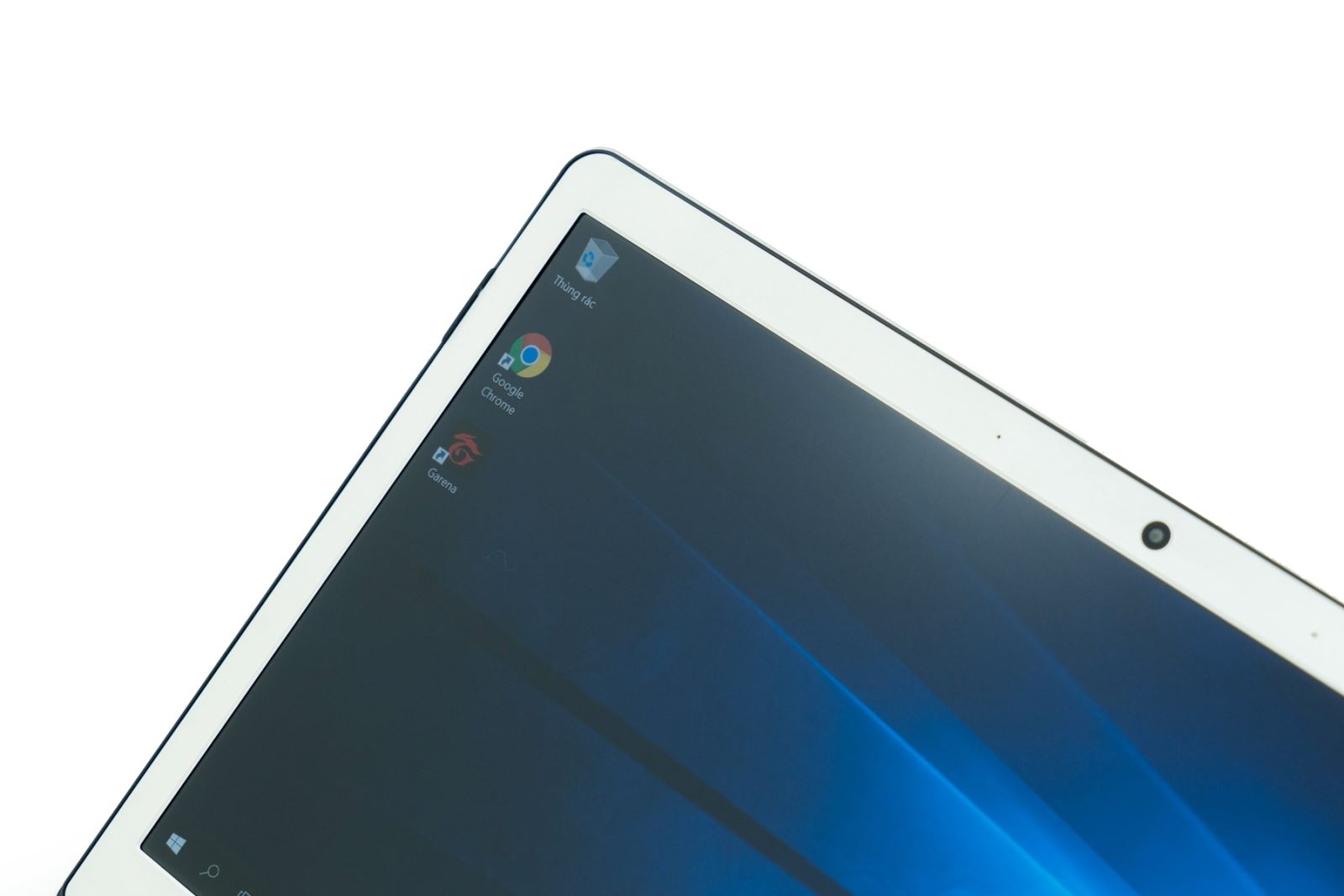 Trên tay Masstel L133