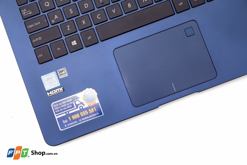 Trên tay Asus Zenbook UX430UA