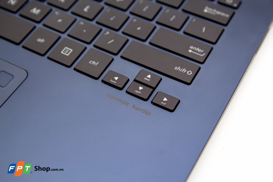 Trên tay Asus Zenbook UX430UA