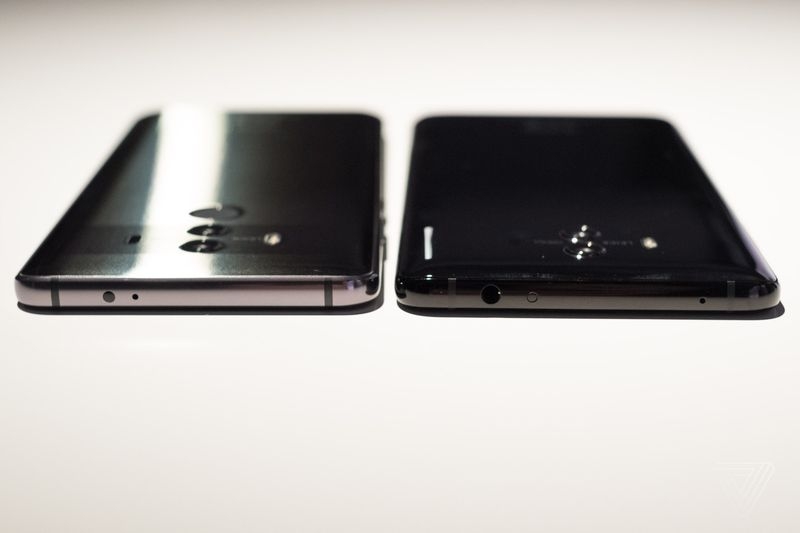 Huawei Mate 10 chính thức trình làng, với giá bán... Huawei Mate 10 chính thức trình làng, với giá bán...