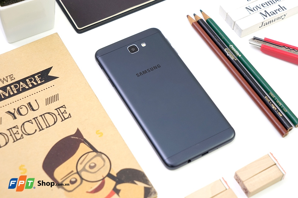 So sánh những smartphone đang gây bão trên thị trường So sánh những smartphone đang gây bão trên thị trường