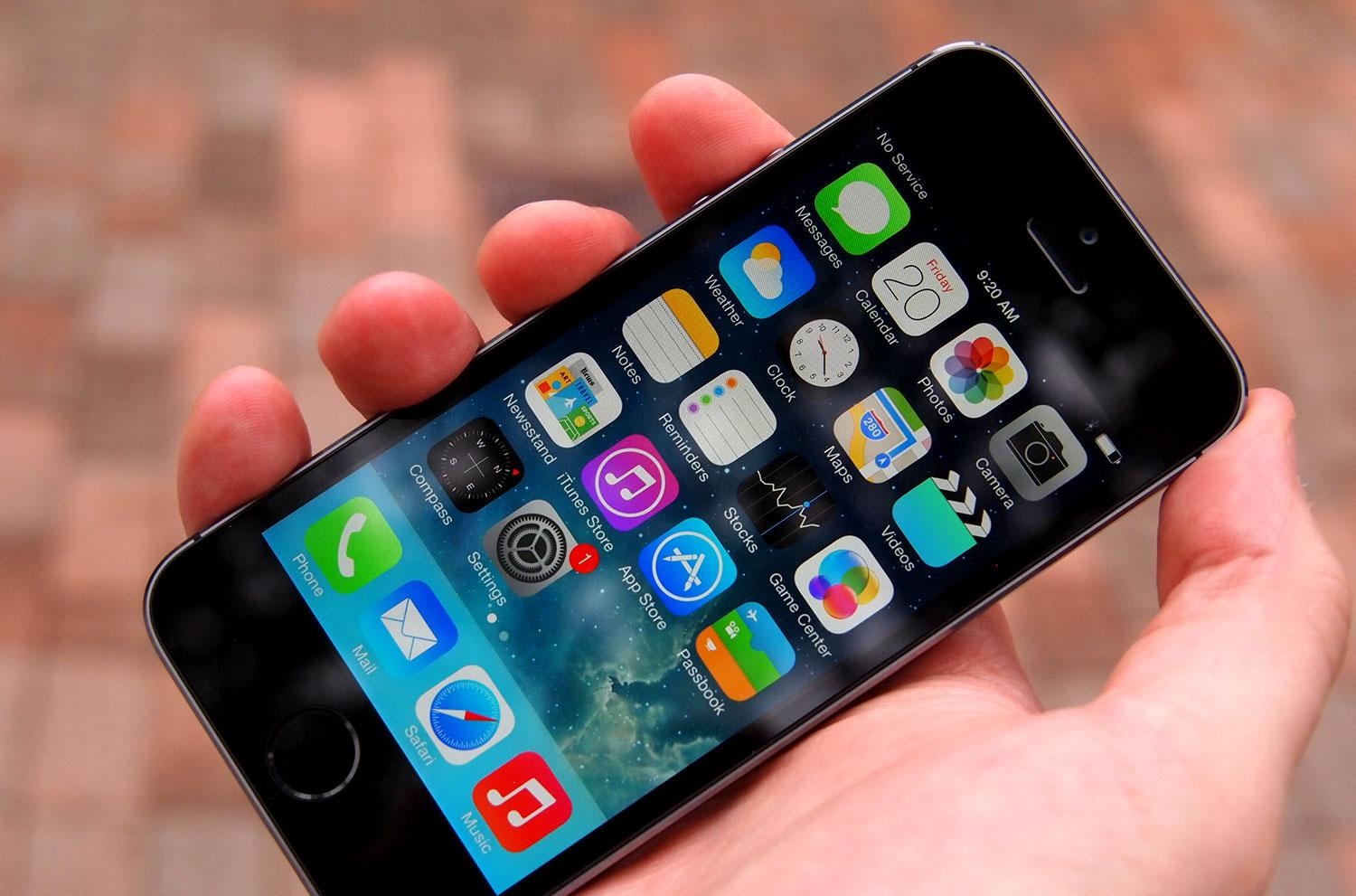 Thời kì dùng iPhone chỉ cần một tay sắp quay trở lại 6