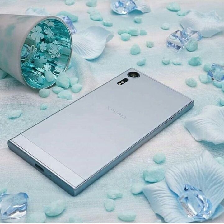 Sony Xperia XZs Siêu phẩm Sony Xperia XZs giảm giá sốc 1 triệu đồng tại FPT Shop